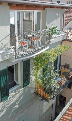 Отель Charming Bellagio, Белладжо